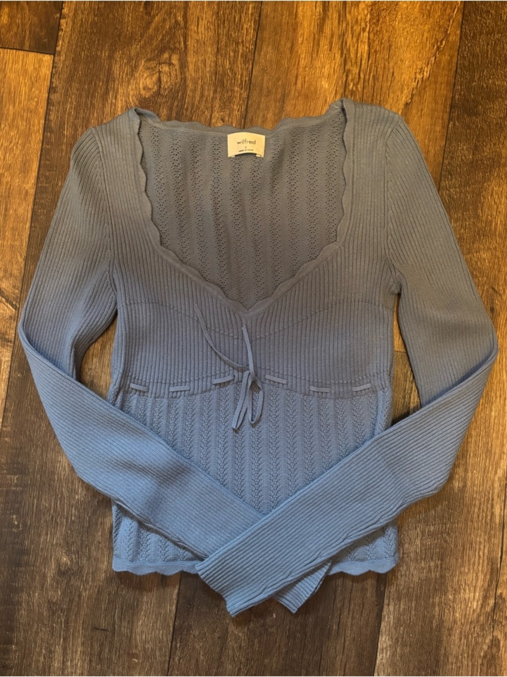 Arizia Wilfred Soloist Top in Slab Blue